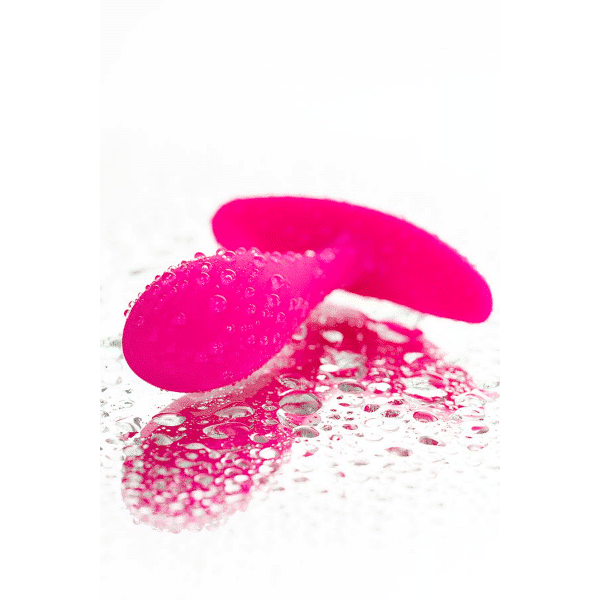 Pink To Do Hub anal plug by Luvland, smooth silicone butt plug with ergonomic shape for comfortable wear and stimulation.